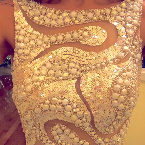 Mac Duggal dress - Picture 4 of 7